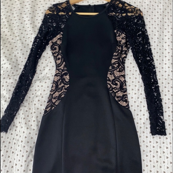 Black lace dress - Picture 2 of 4